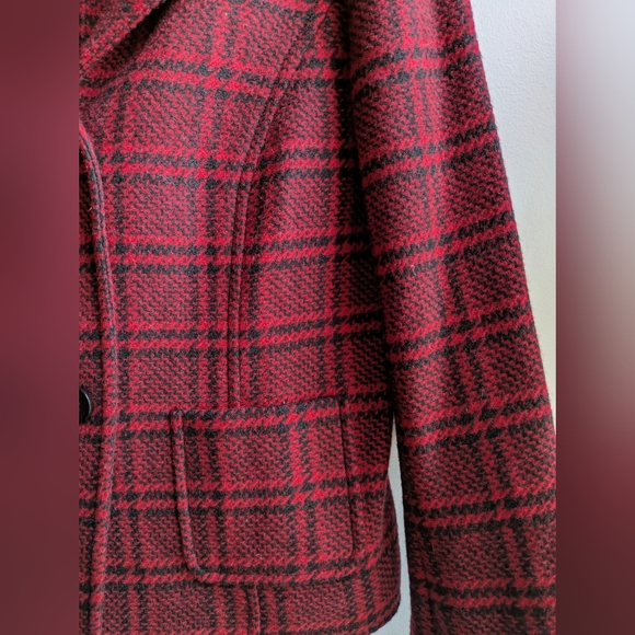 ✨HP✨ EUC....Talbots Red and BlackTimeless Classic Plaid Blazer Size 4 Petite - Picture 8 of 10